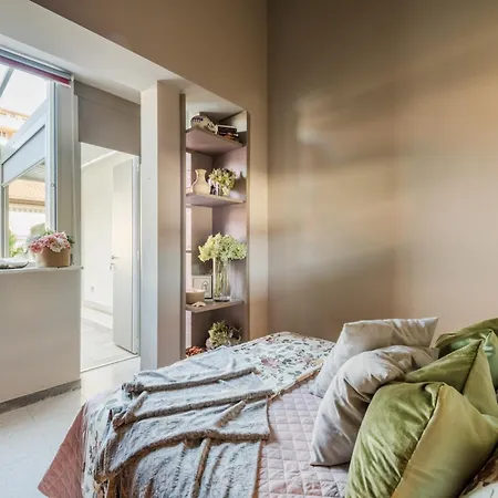 Apartment In Viareggio With Seaviews *